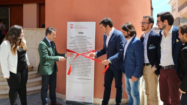 32490990_1753415594717091_7922643605032796160_n